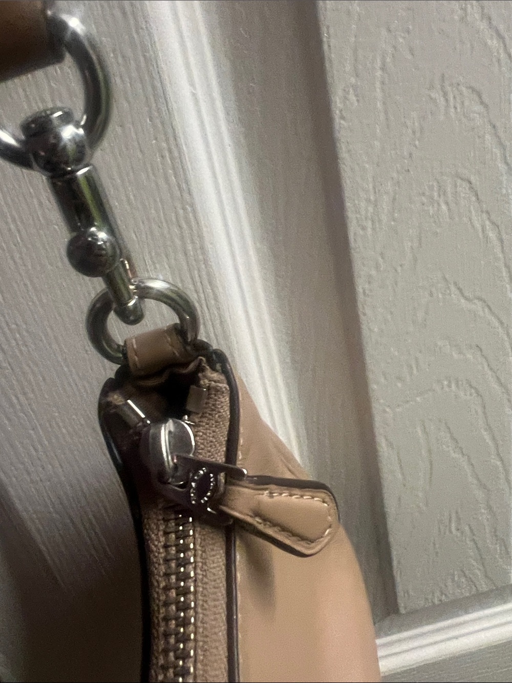 Coach Brown Leather Shoulder Bag with Embossed C - Picture 4 of 8
